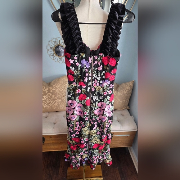 Bronx and Banco Alicia Midi Dress - Picture 5 of 10